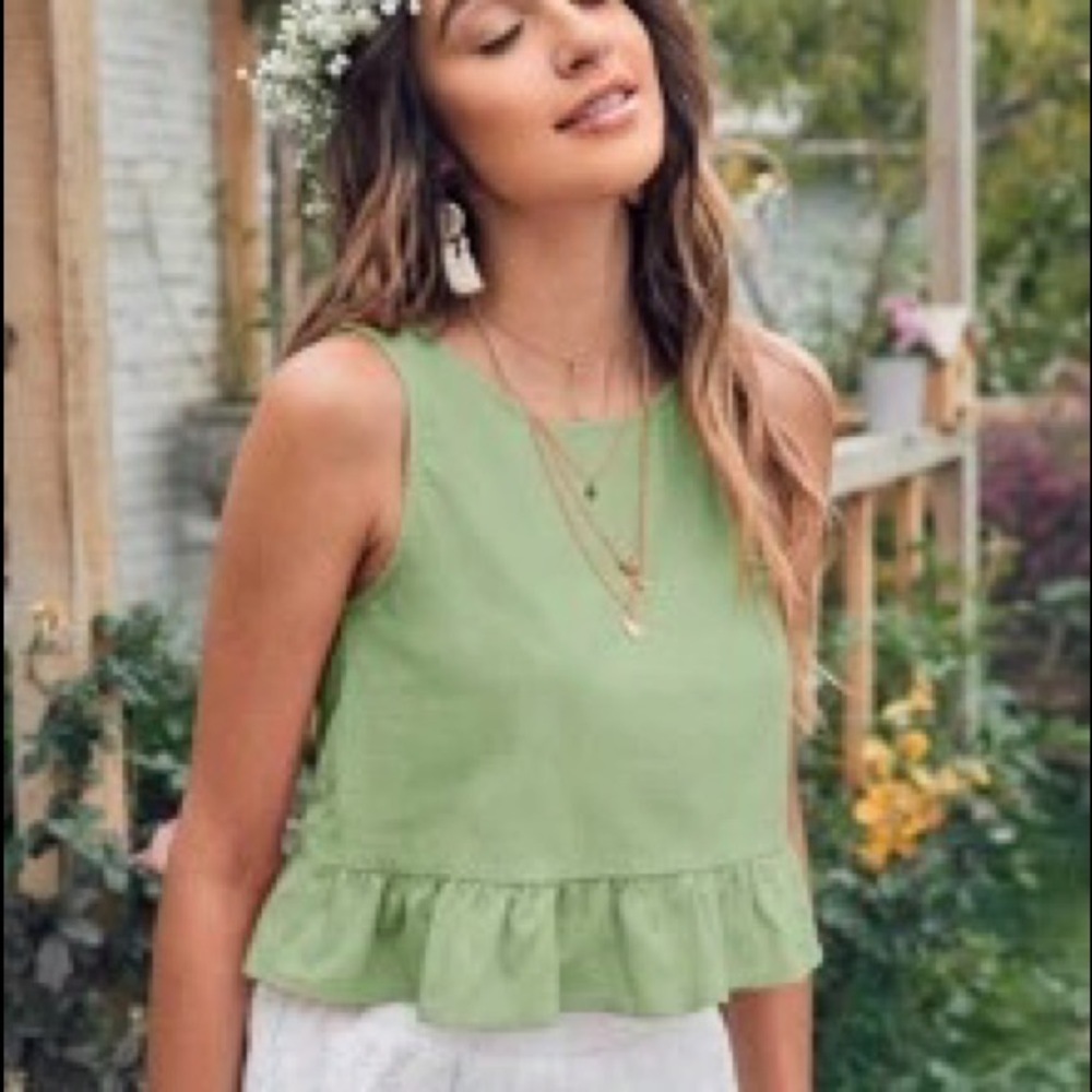 Solid Ruffle Hem Top - Picture 2 of 4